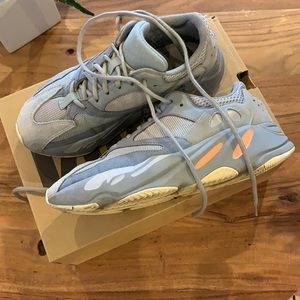 😇 Used 700 Boost size 9 men ✅